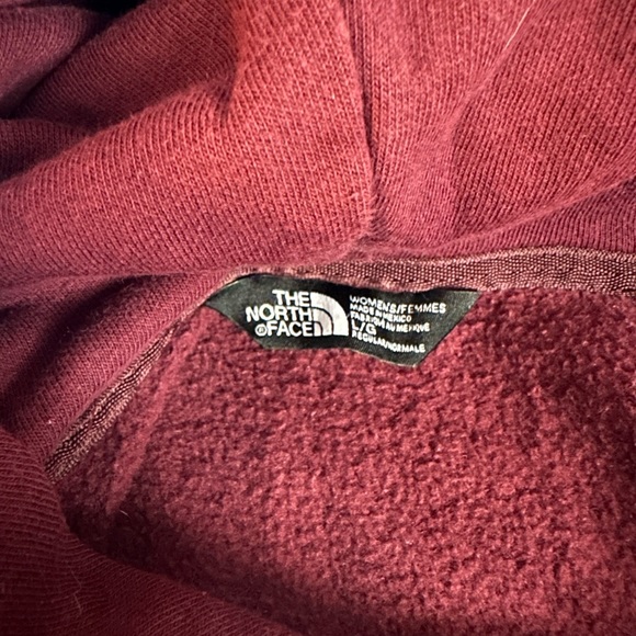 The North Face large burgundy hoodie. - Picture 2 of 15